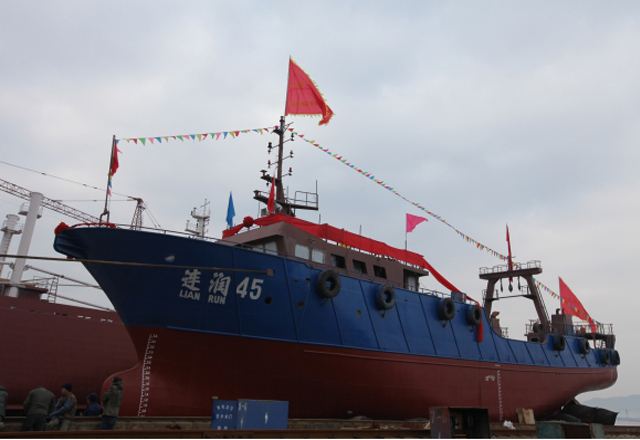 5米冷冻单拖网渔船lc6250